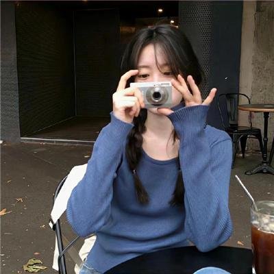 我被困在同一天一万年